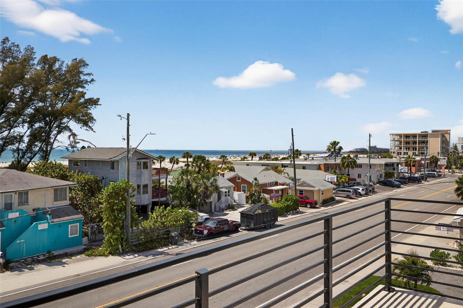 Image 33 of 75 For 10201 Gulf Boulevard