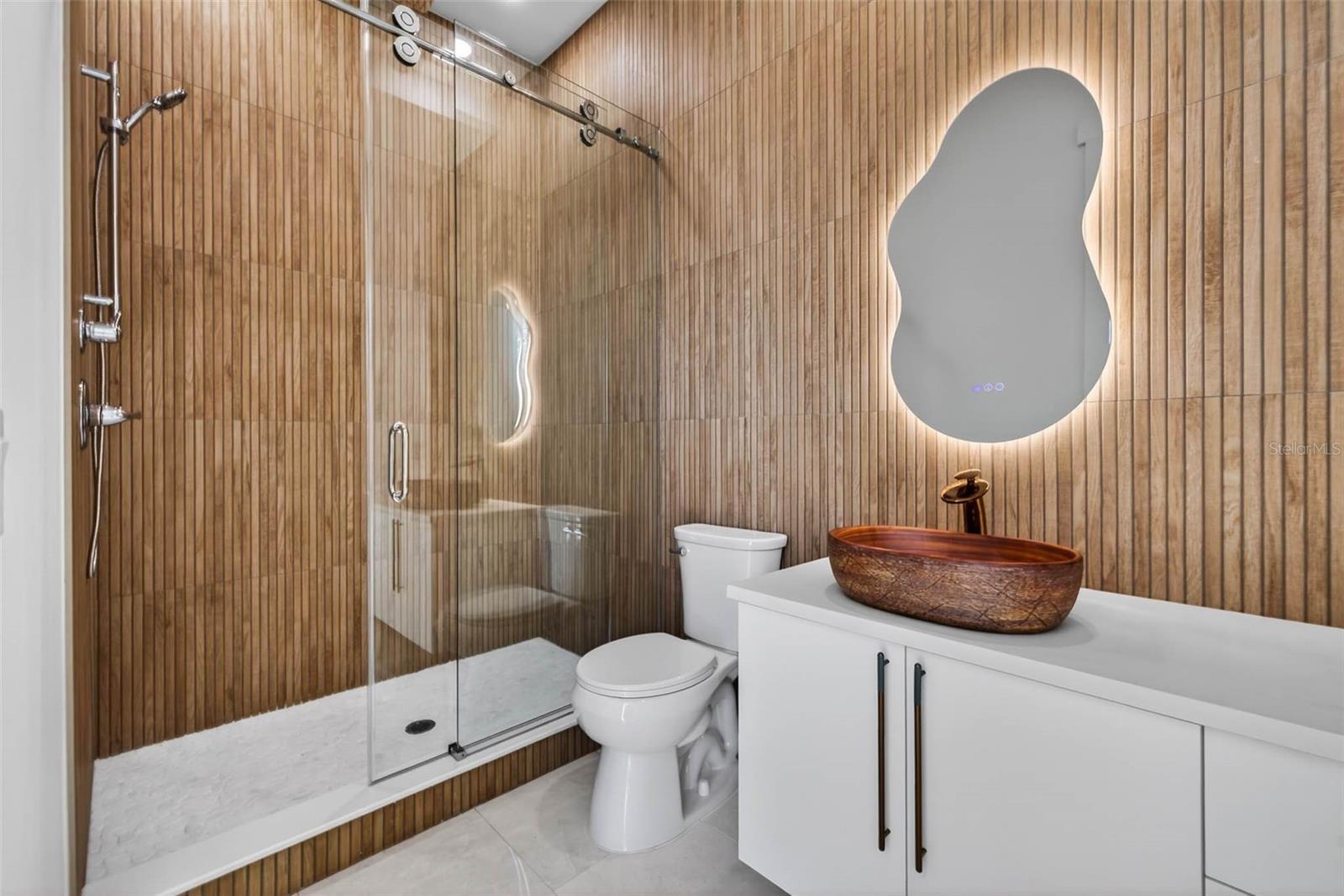 Image 34 of 75 For 10201 Gulf Boulevard