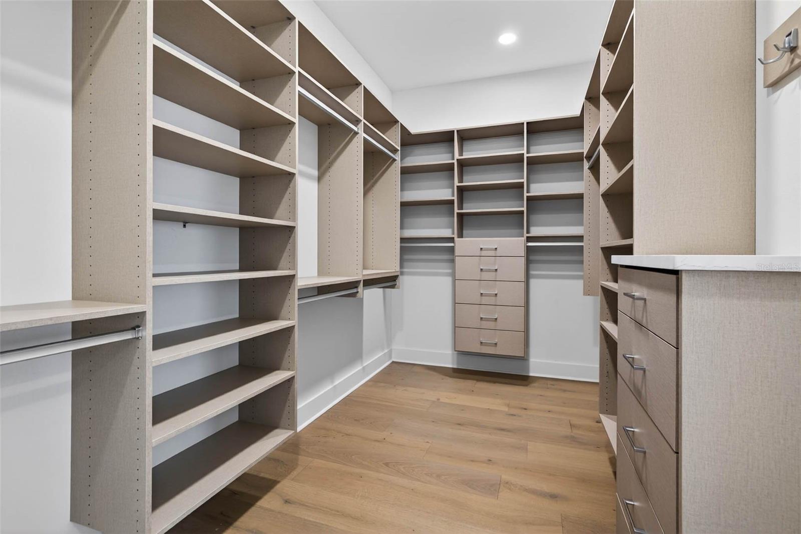 Image 48 of 75 For 10201 Gulf Boulevard