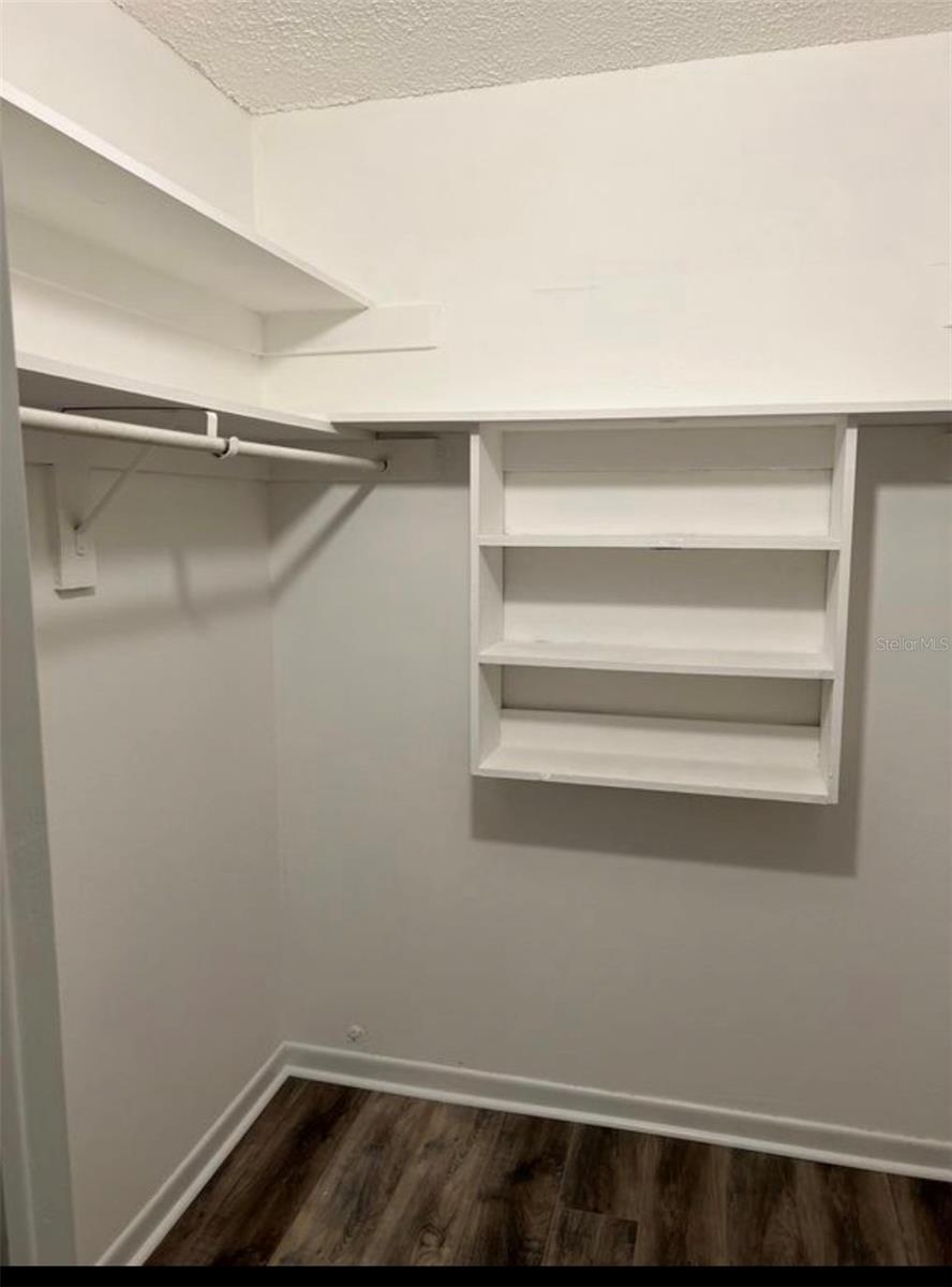 Image 8 of 9 For 2319 Bristol Avenue 103