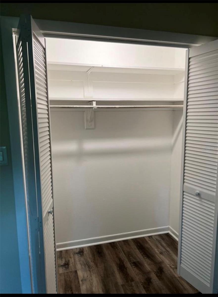 Image 9 of 9 For 2319 Bristol Avenue 103