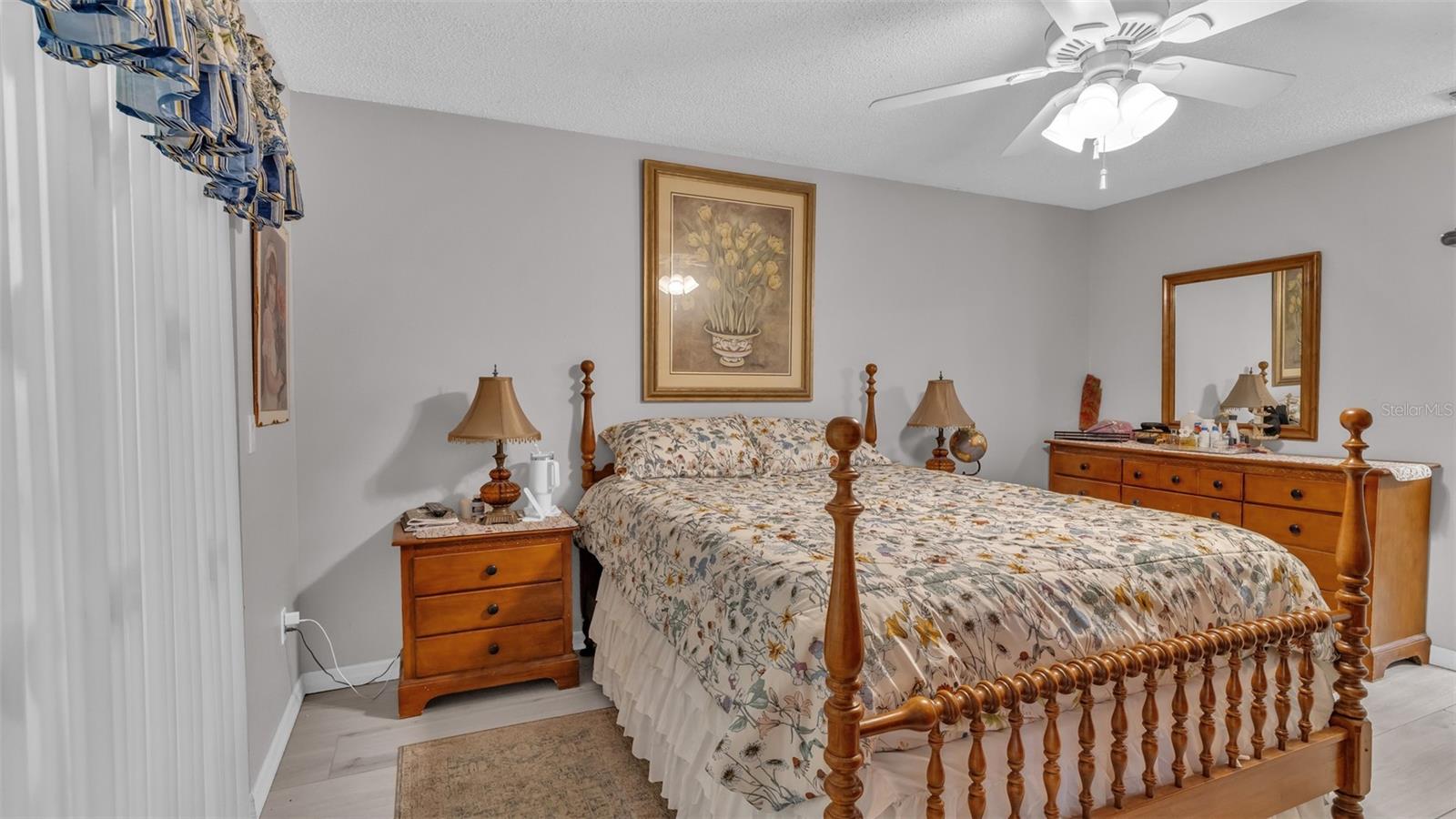 Listing photo id 8 for 12133 Spartan Way 204