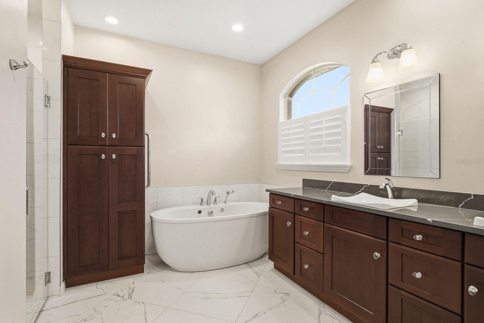 Image 23 of 65 For 5035 Kernwood Court