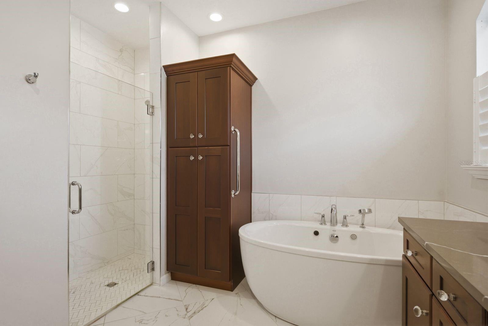 Image 24 of 65 For 5035 Kernwood Court