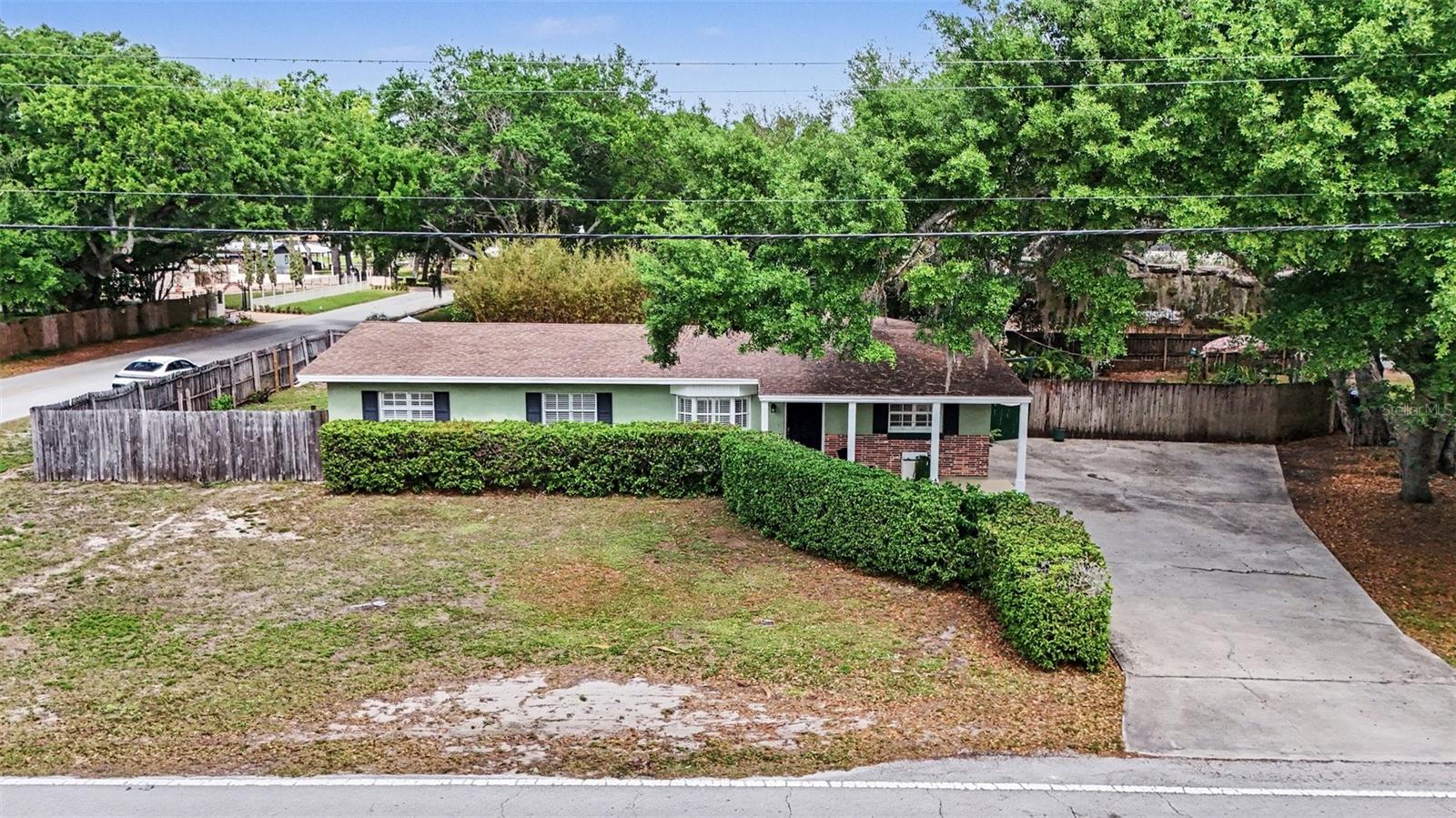 Details for 15402 Lake Magdalene Boulevard, TAMPA, FL 33613