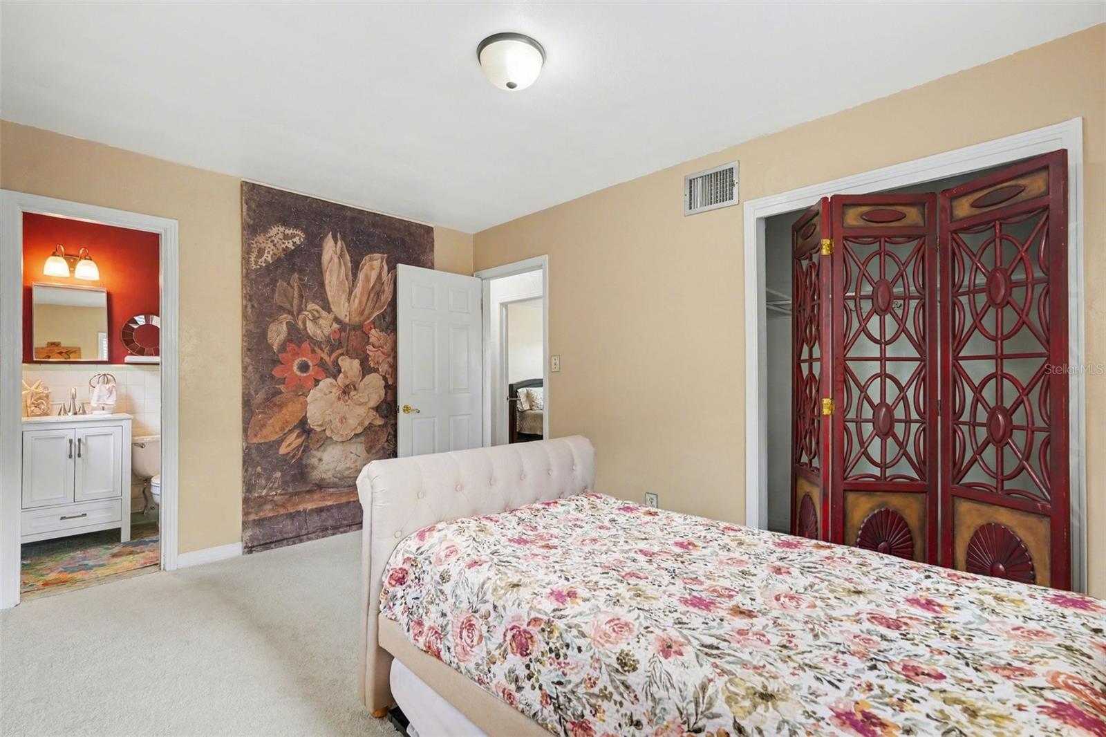 Image 14 of 31 For 15402 Lake Magdalene Boulevard