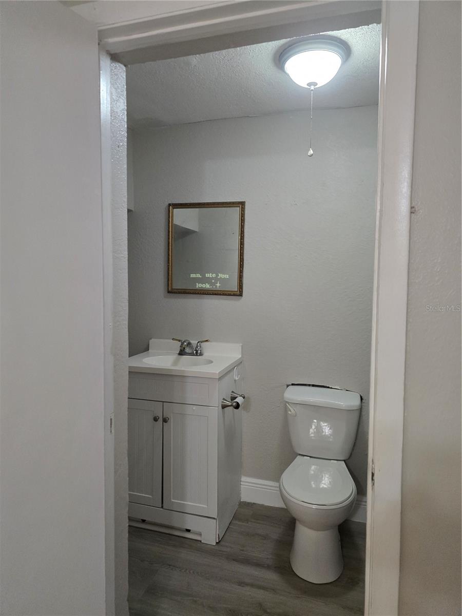 Image 12 of 49 For 2538 Hiawatha Street