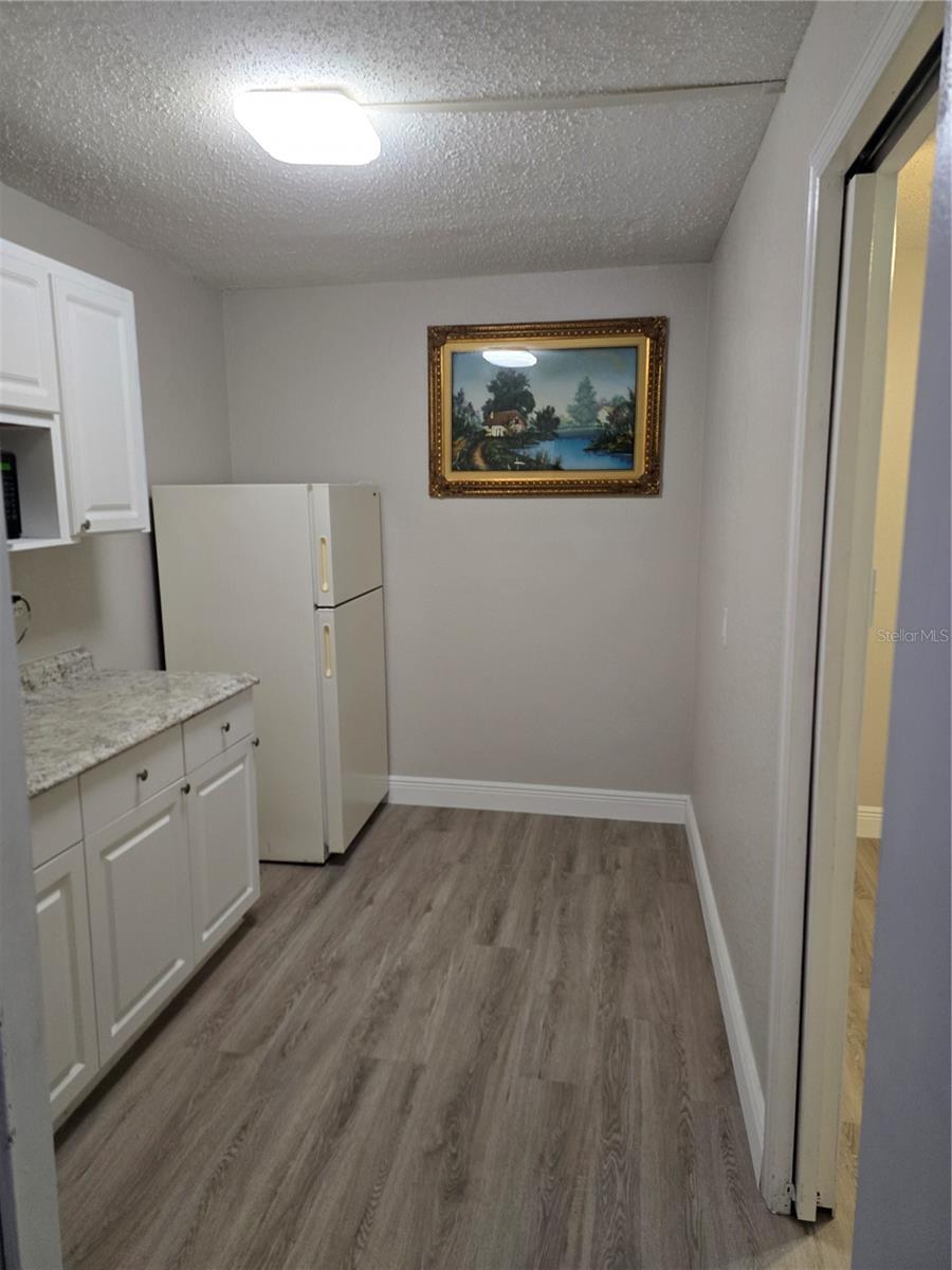 Image 15 of 49 For 2538 Hiawatha Street