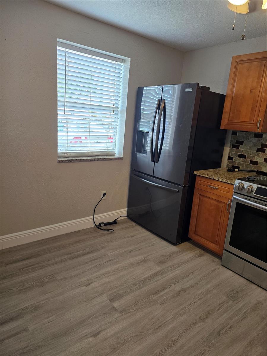 Image 26 of 49 For 2538 Hiawatha Street