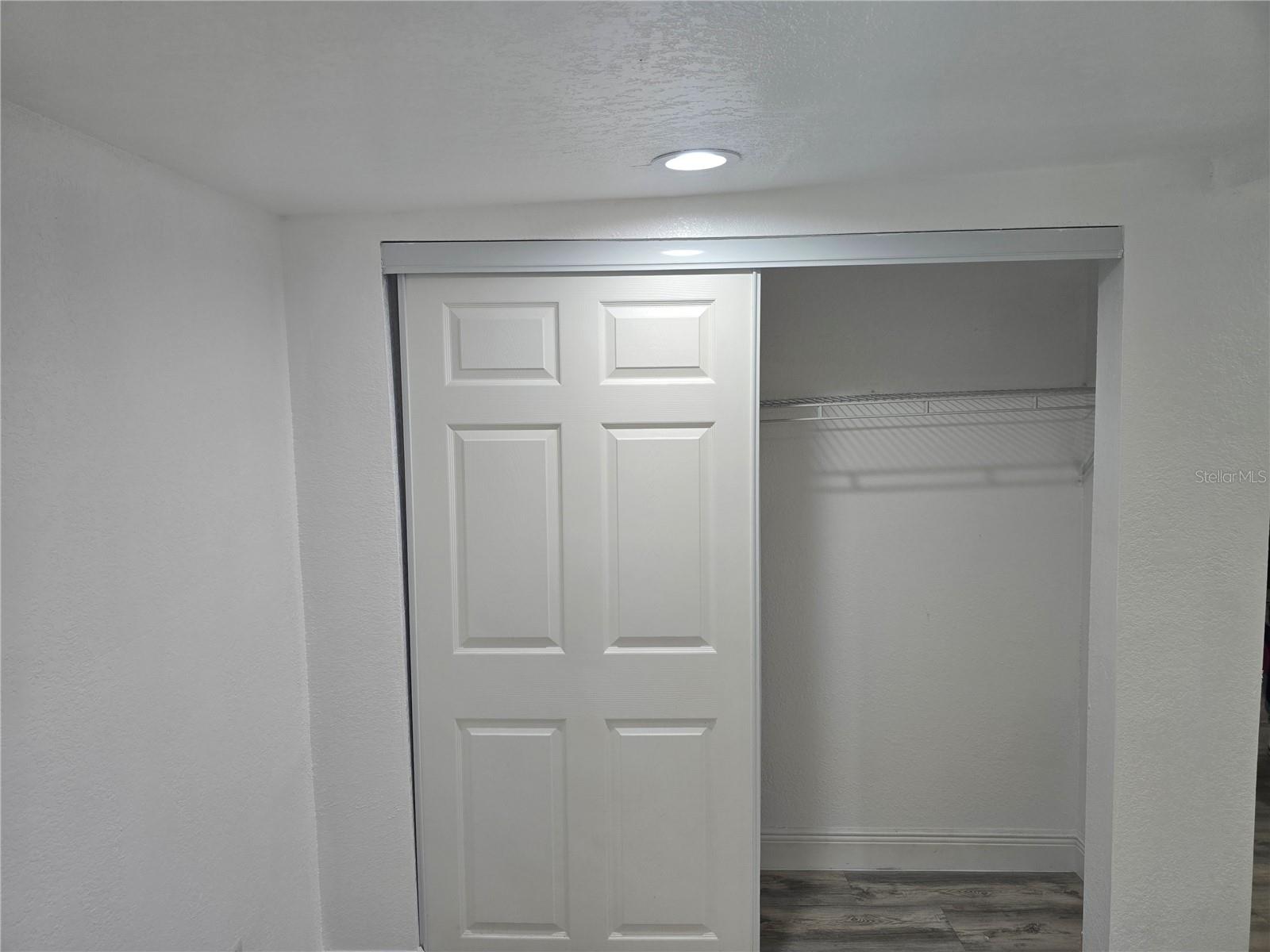 Image 27 of 49 For 2538 Hiawatha Street