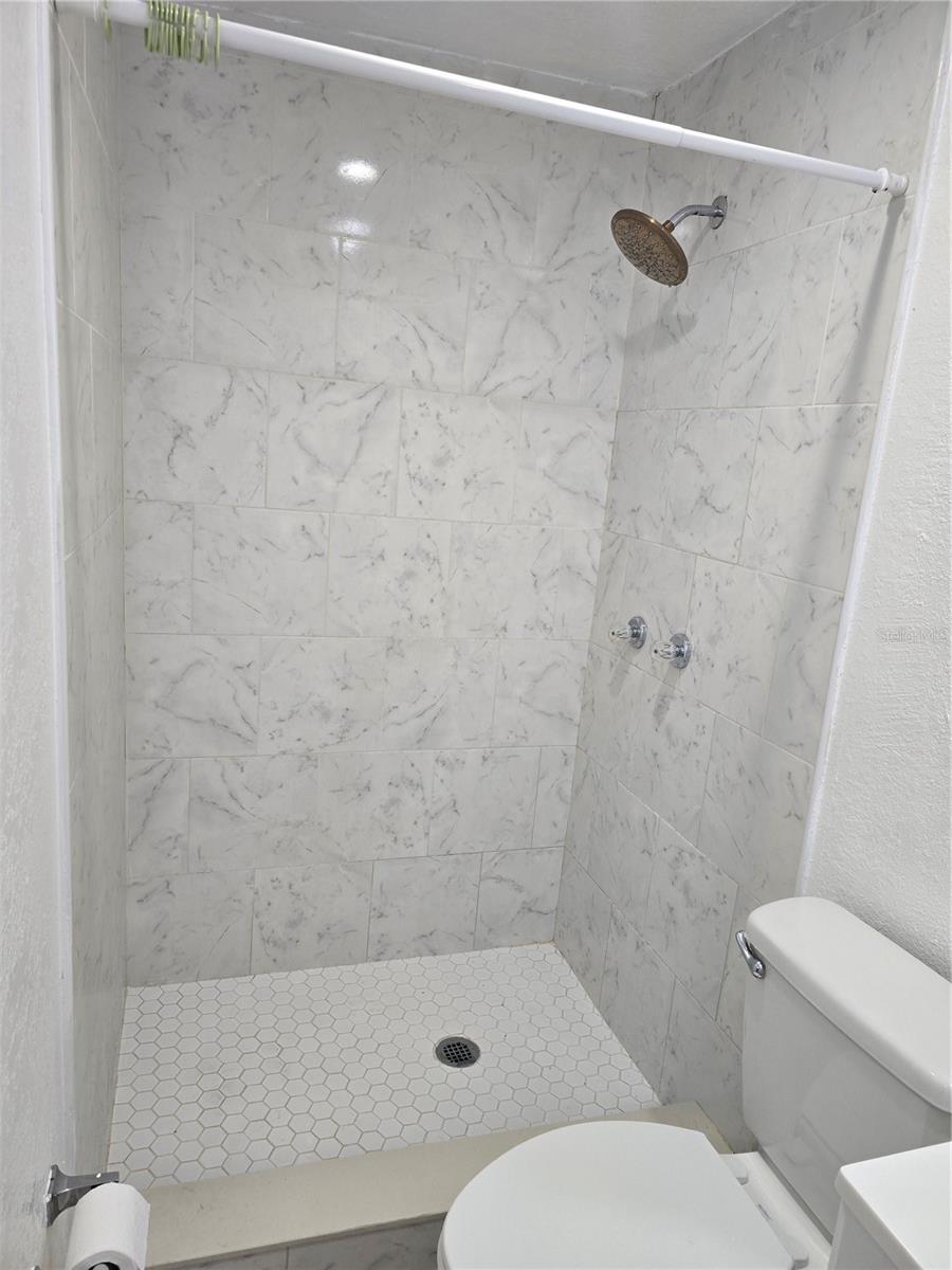 Image 31 of 49 For 2538 Hiawatha Street