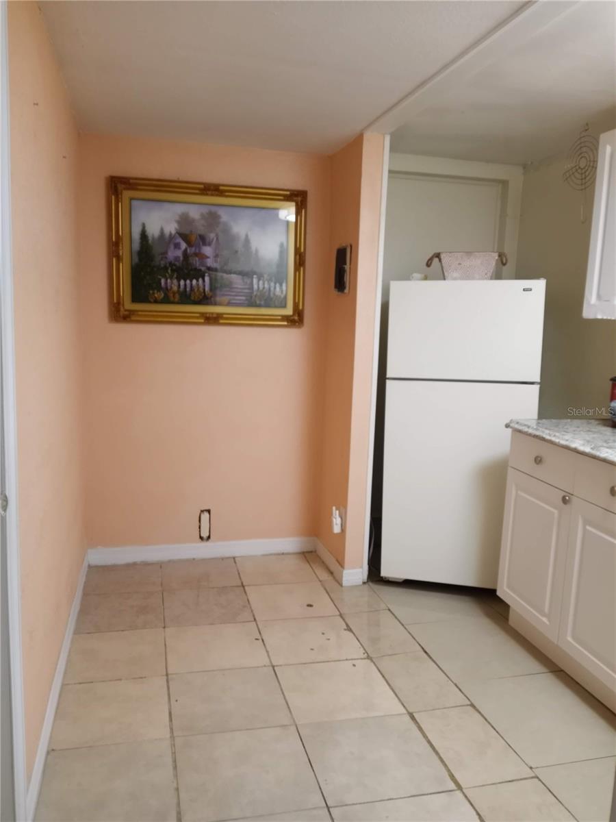 Image 41 of 49 For 2538 Hiawatha Street