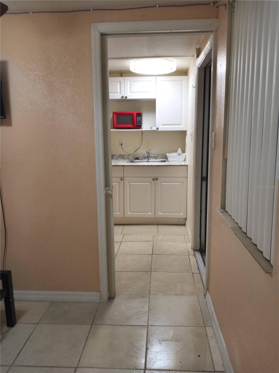 Image 42 of 49 For 2538 Hiawatha Street