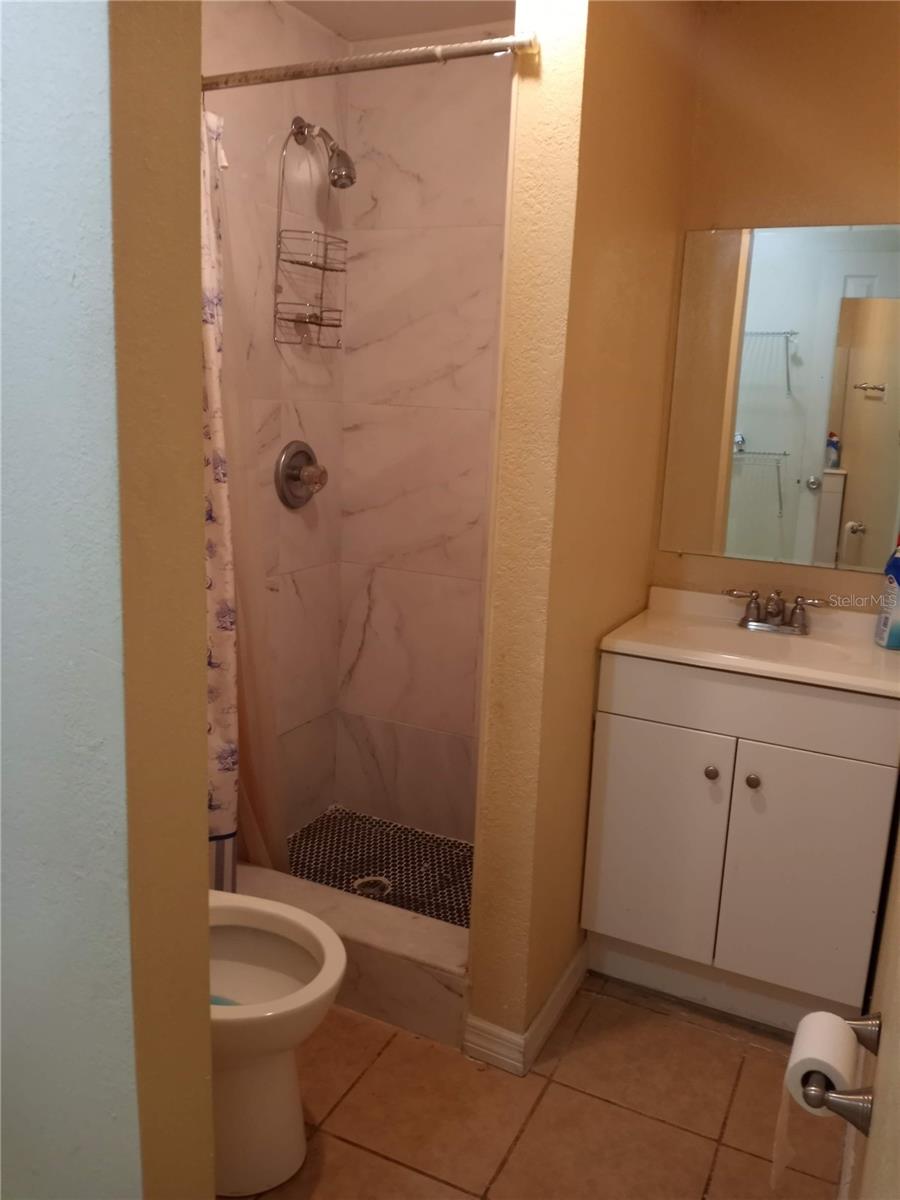 Image 44 of 49 For 2538 Hiawatha Street