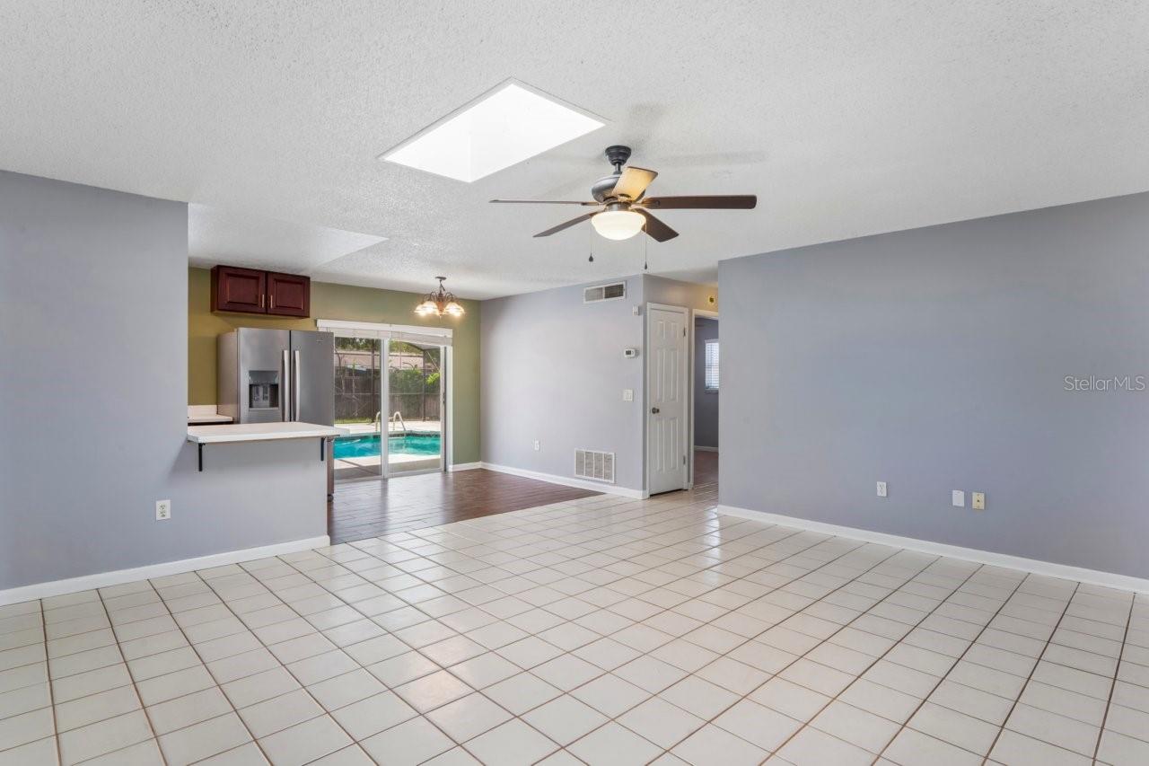 Listing photo id 8 for 507 Tulane Drive