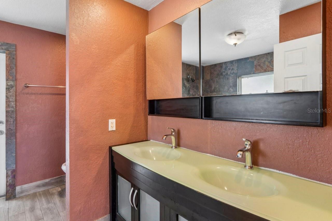 Listing photo id 20 for 507 Tulane Drive