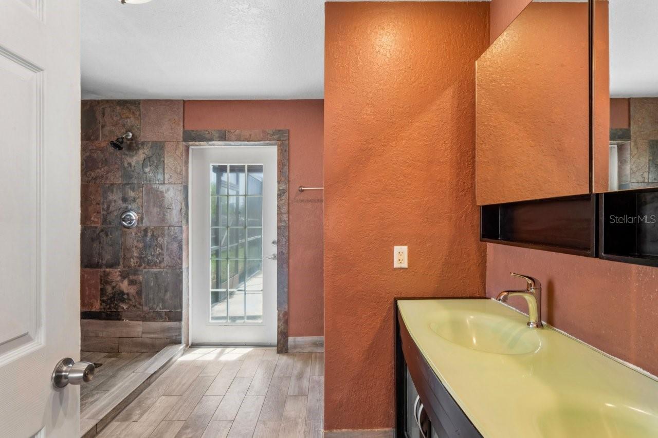 Listing photo id 21 for 507 Tulane Drive