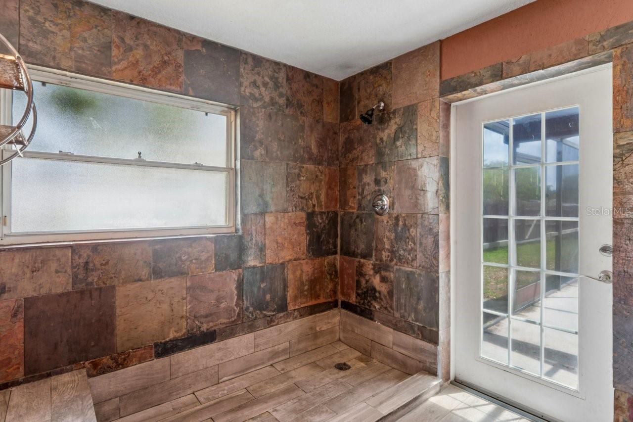 Listing photo id 22 for 507 Tulane Drive