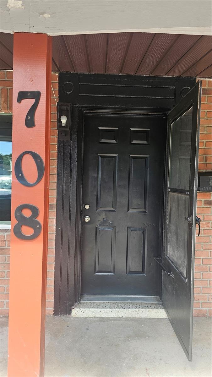 Image 2 of 10 For 708 Pennsylvania Avenue