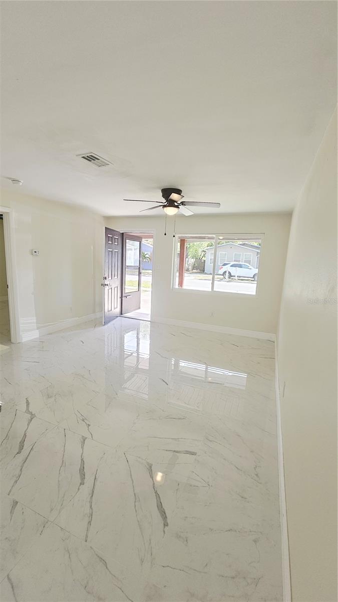 Image 4 of 10 For 708 Pennsylvania Avenue