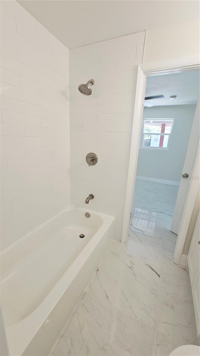 Image 7 of 10 For 708 Pennsylvania Avenue