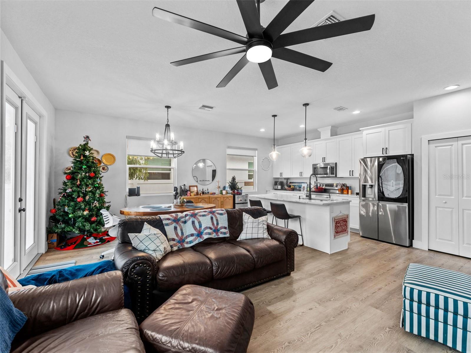 Image 4 of 29 For 3103 Leroy Street