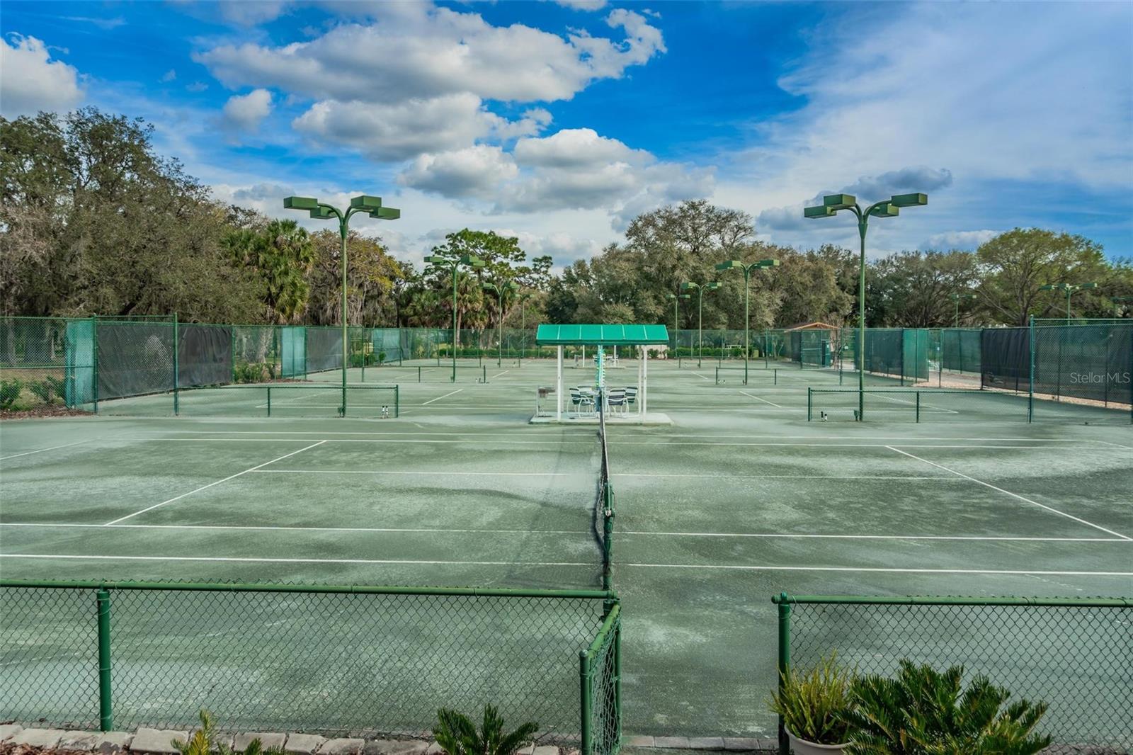 Image 17 of 51 For 5120 Fairway One Drive