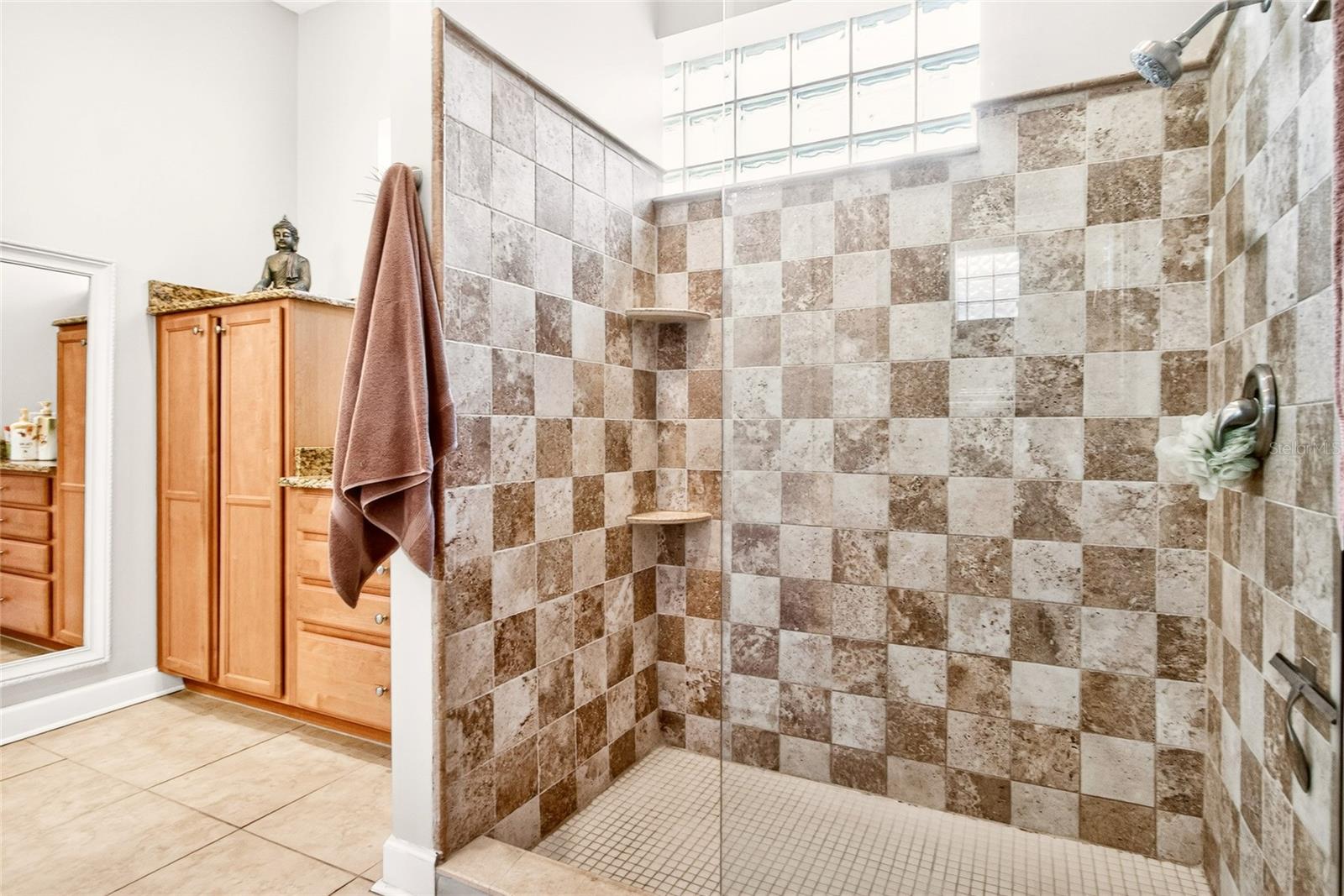 Image 25 of 51 For 5120 Fairway One Drive