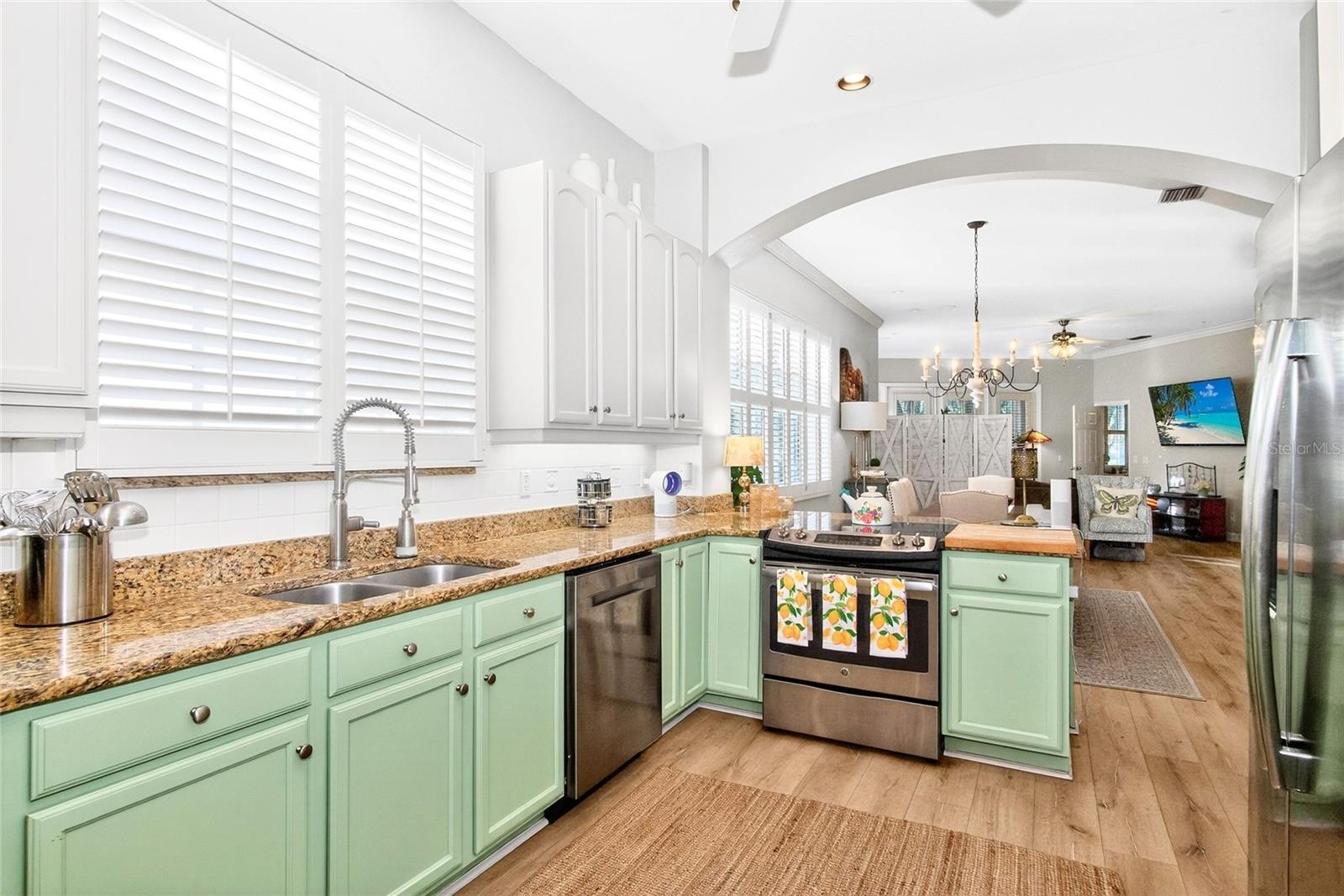 Image 38 of 51 For 5120 Fairway One Drive