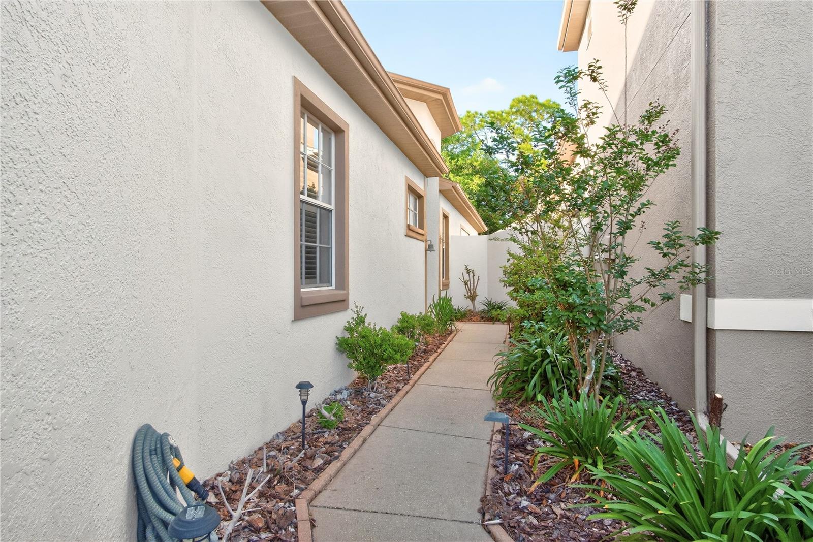 Image 8 of 51 For 5120 Fairway One Drive