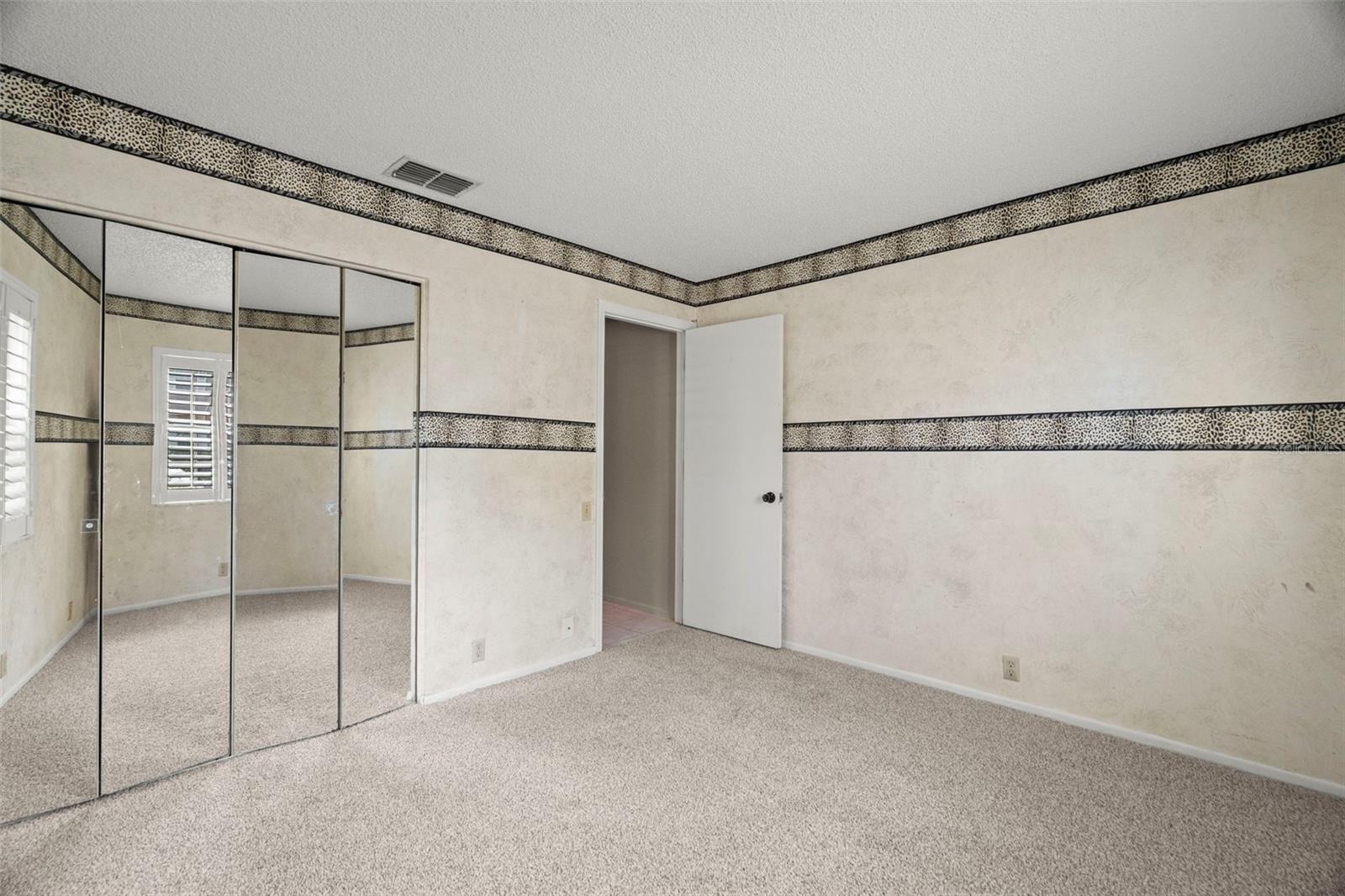 Image 22 of 32 For 5265 Bay Drive 410