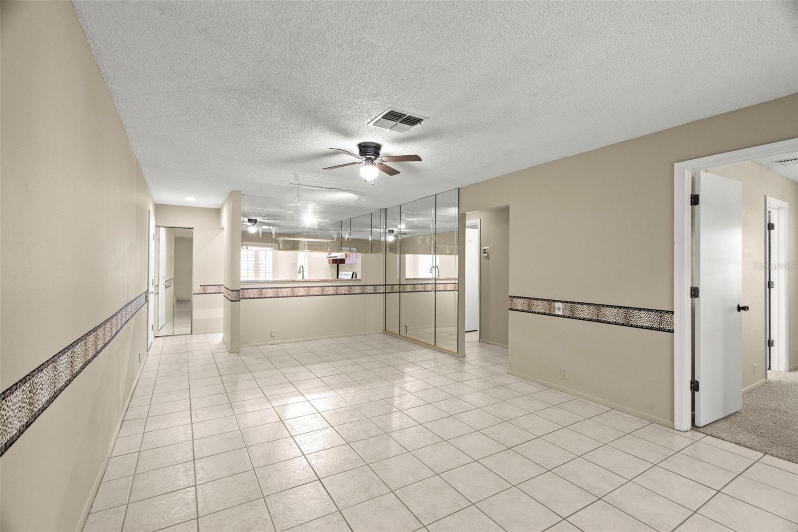 Image 5 of 32 For 5265 Bay Drive 410