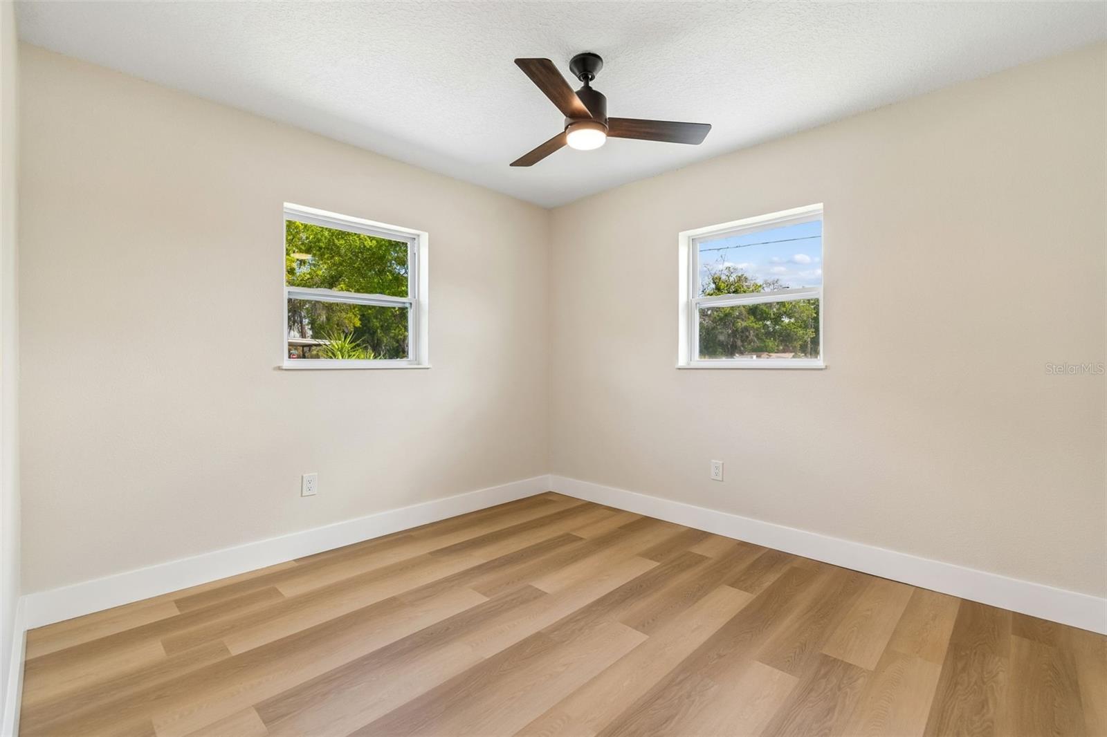 Image 16 of 29 For 430 Pevetty Drive