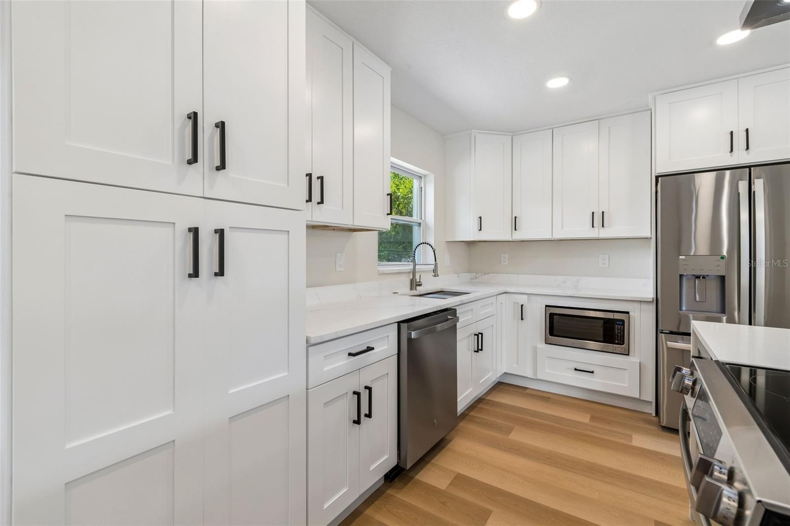 Image 6 of 29 For 430 Pevetty Drive