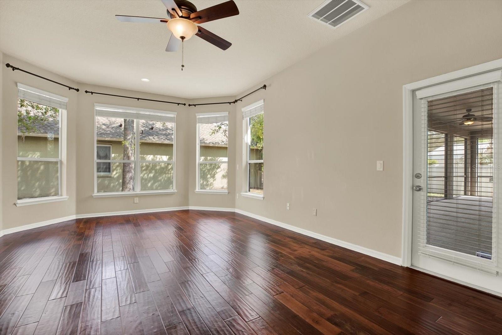 Image 24 of 73 For 7018 Cardinalwood Lane