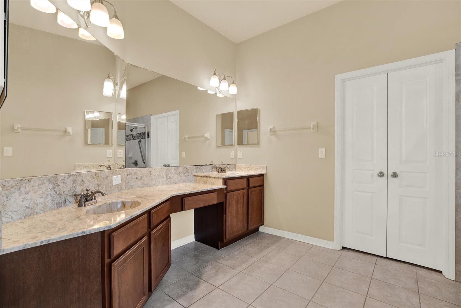 Image 28 of 73 For 7018 Cardinalwood Lane