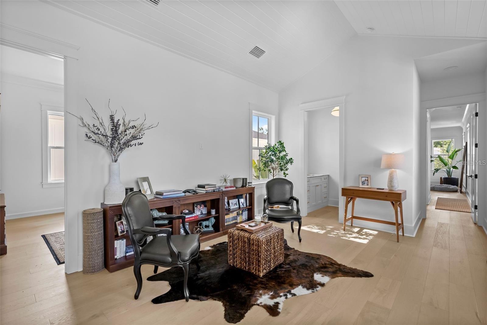 Image 13 of 32 For 321 12th Avenue Ne