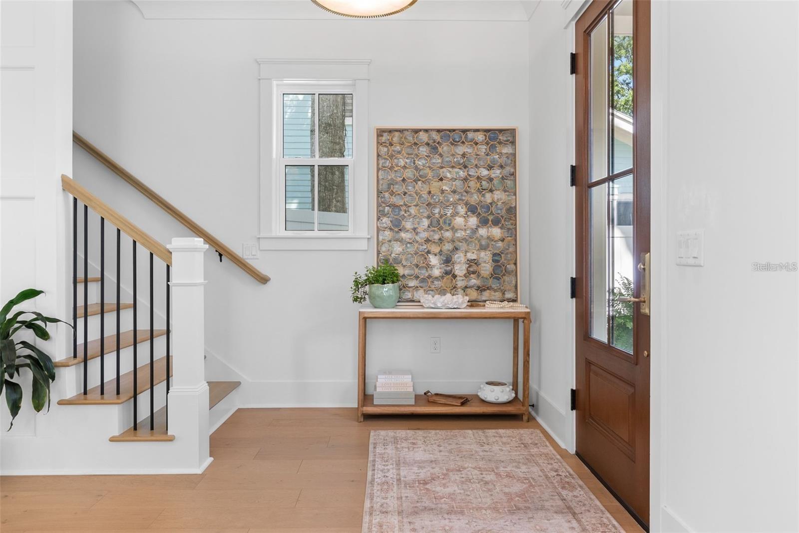 Image 6 of 32 For 321 12th Avenue Ne