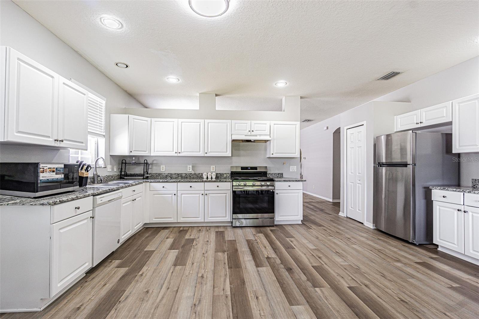 Image 4 of 27 For 13016 Terrace Brook Place