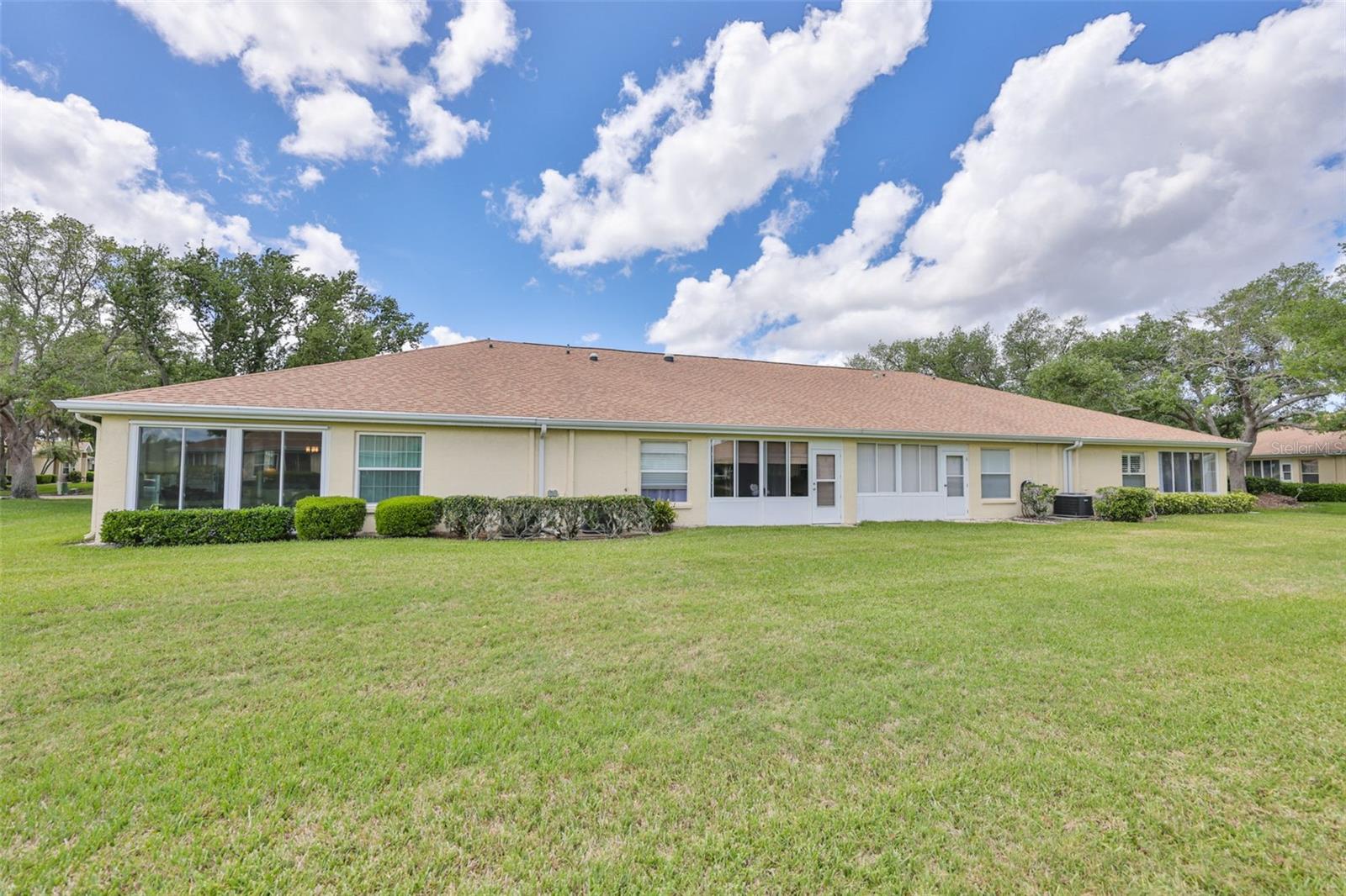 Image 31 of 90 For 2012 Nantucket Drive 22