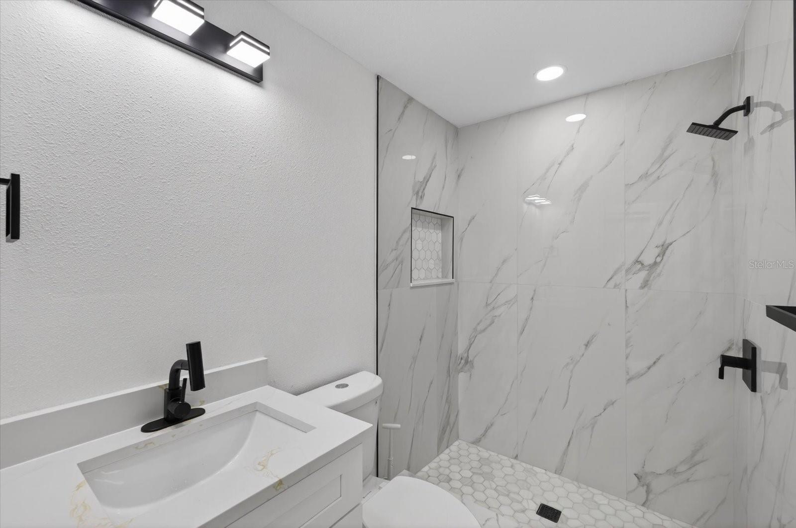 Listing photo id 19 for 1864 Paradise Lane