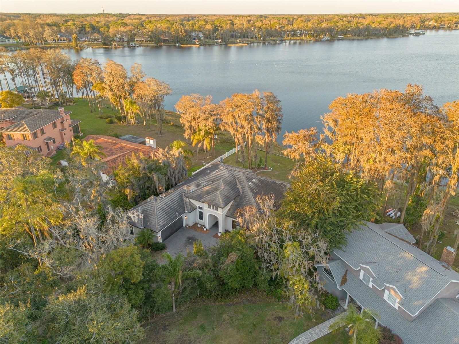 Image 3 of 42 For 9505 Aqua Lane