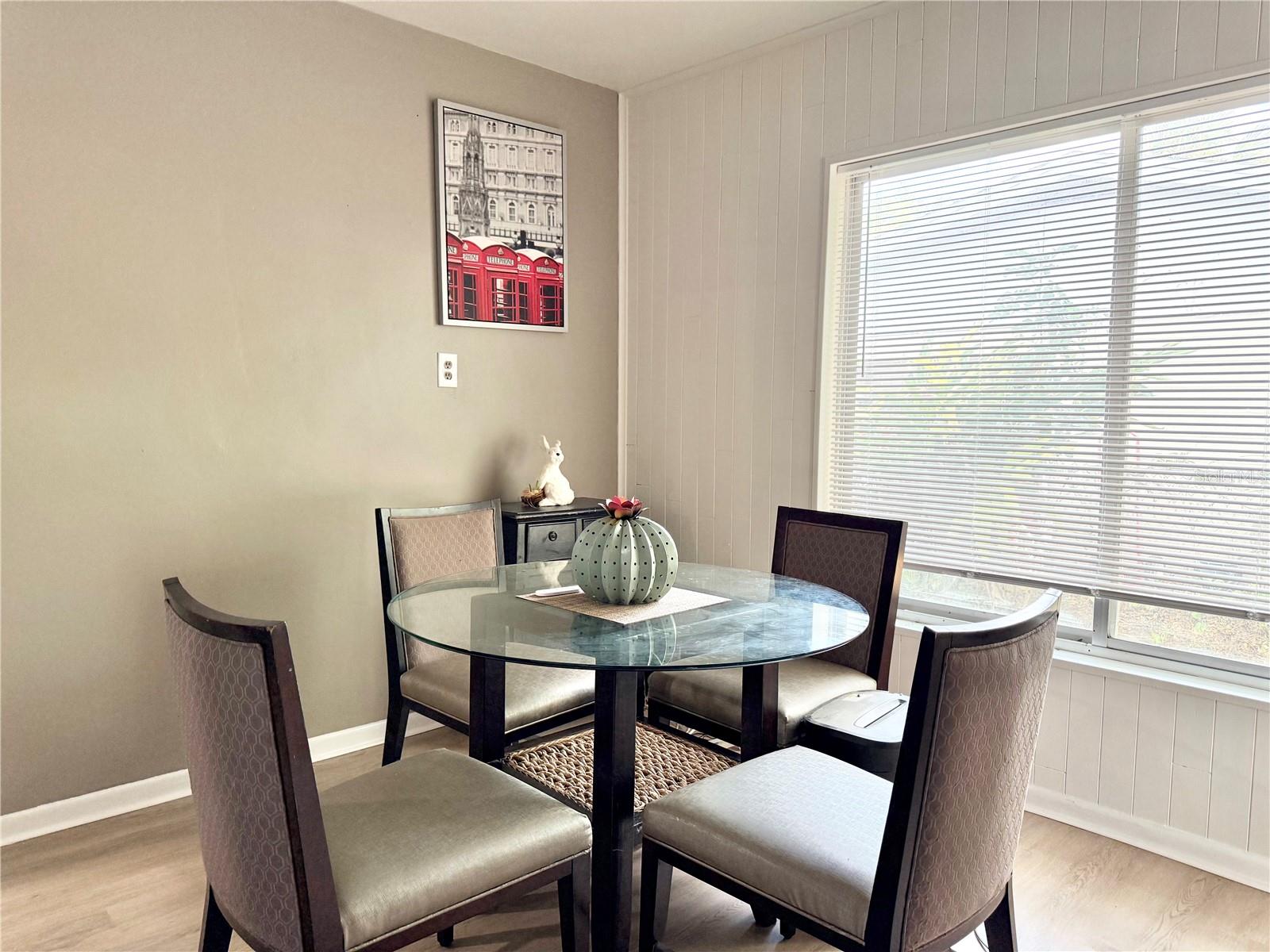 Image 17 of 47 For 5846 Wyoming Avenue