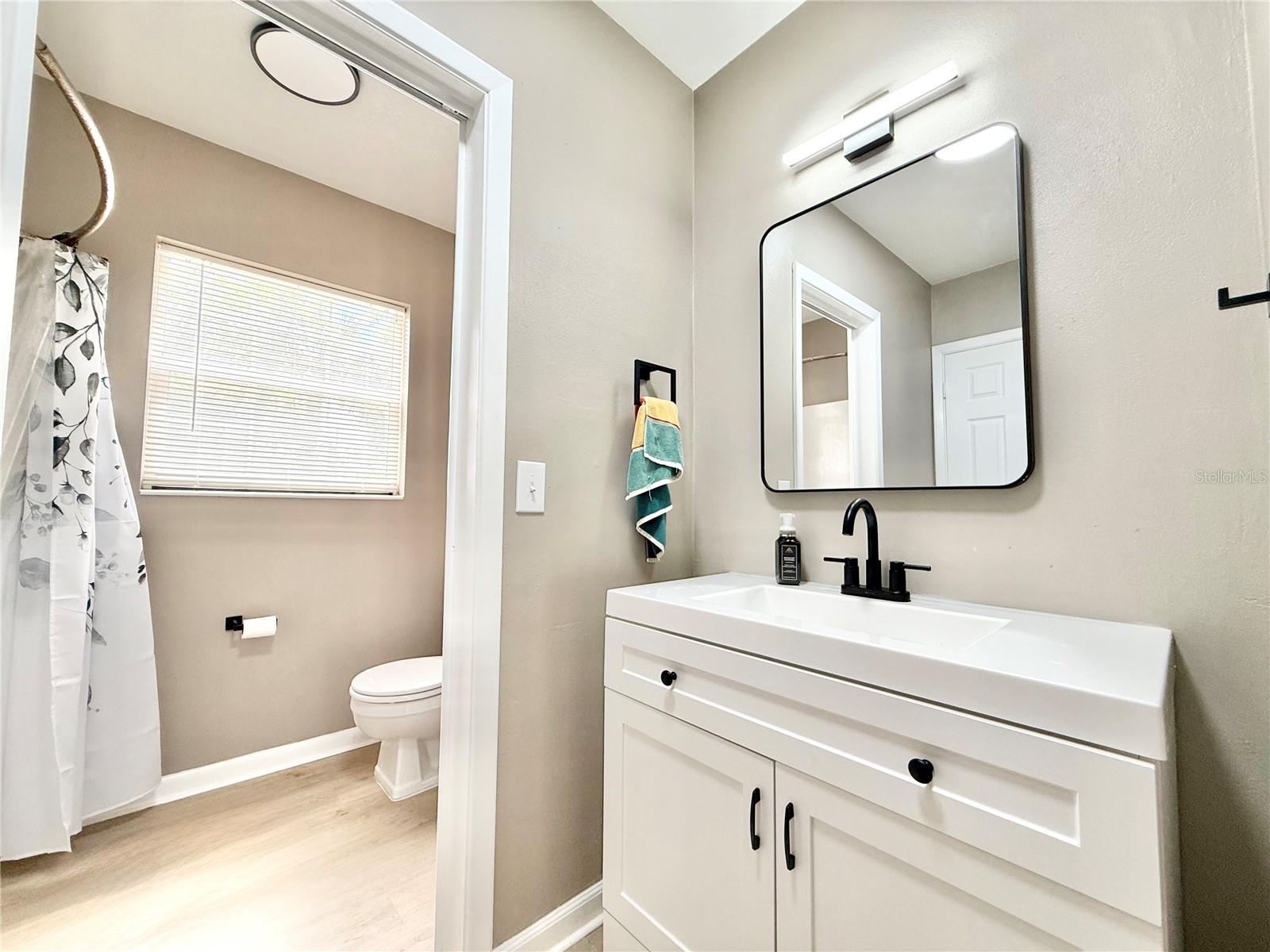 Image 20 of 47 For 5846 Wyoming Avenue