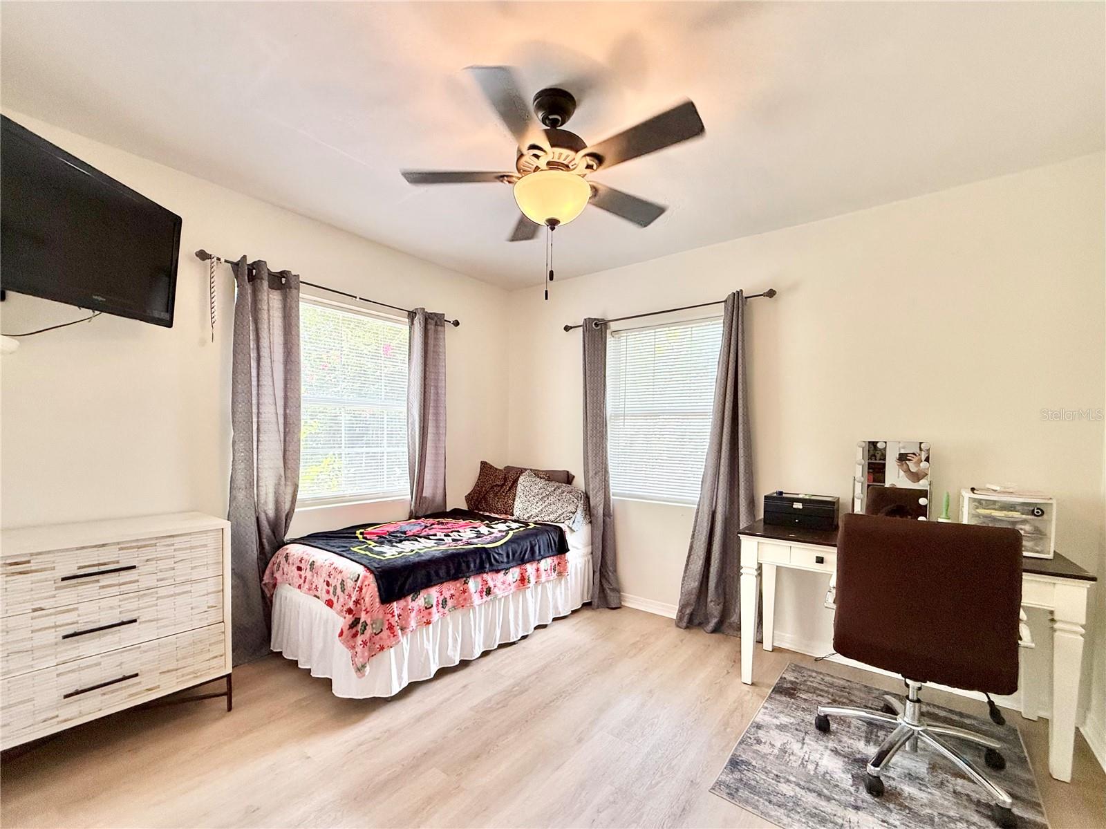 Image 29 of 47 For 5846 Wyoming Avenue