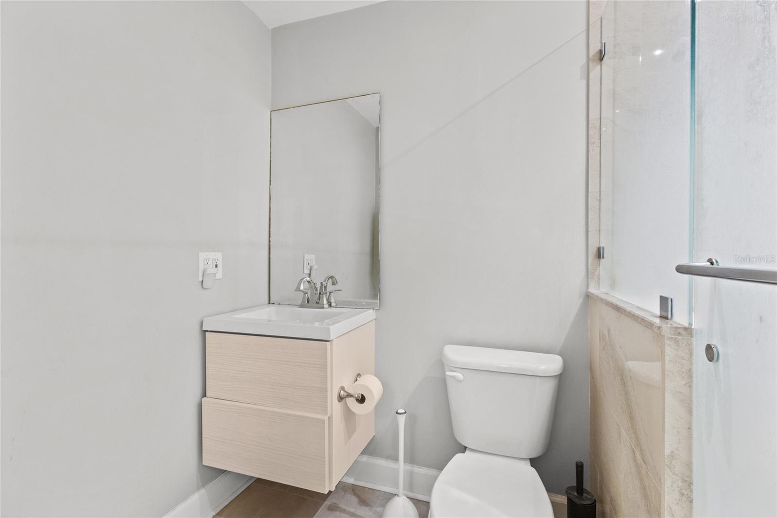 Image 12 of 23 For 13140 Village Chase Circle 13140