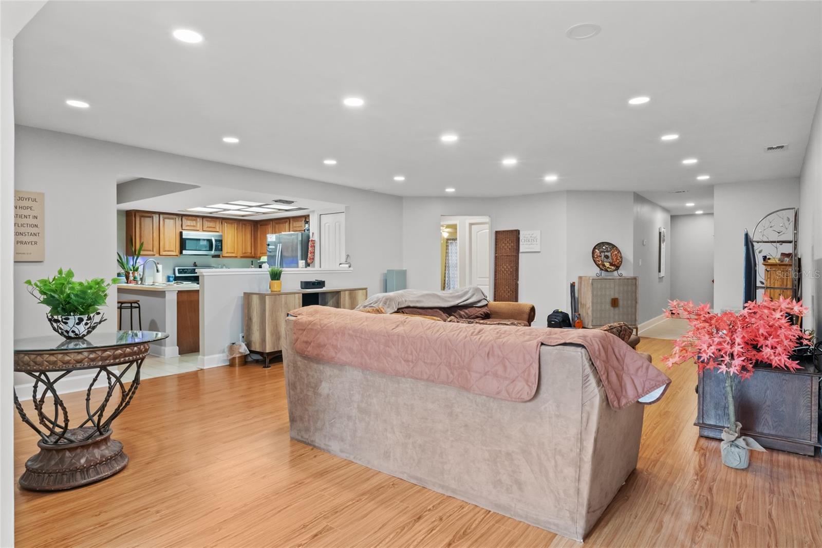 Image 3 of 23 For 13140 Village Chase Circle 13140