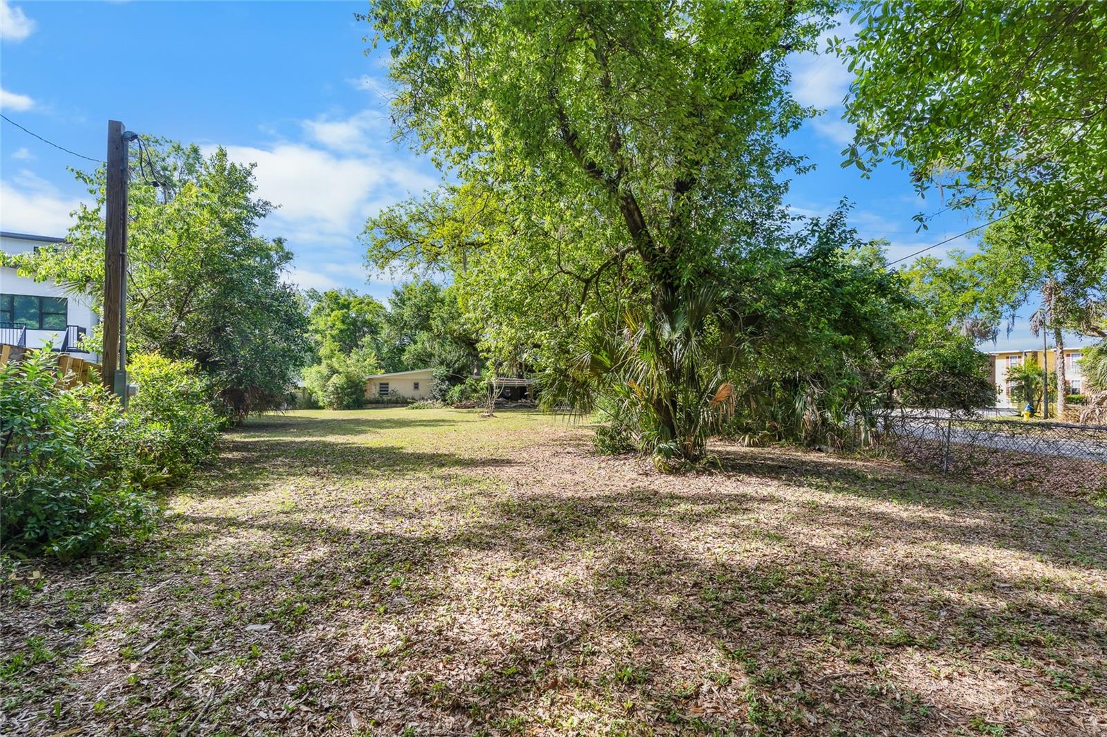 Listing photo id 6 for 6605 Boulevard