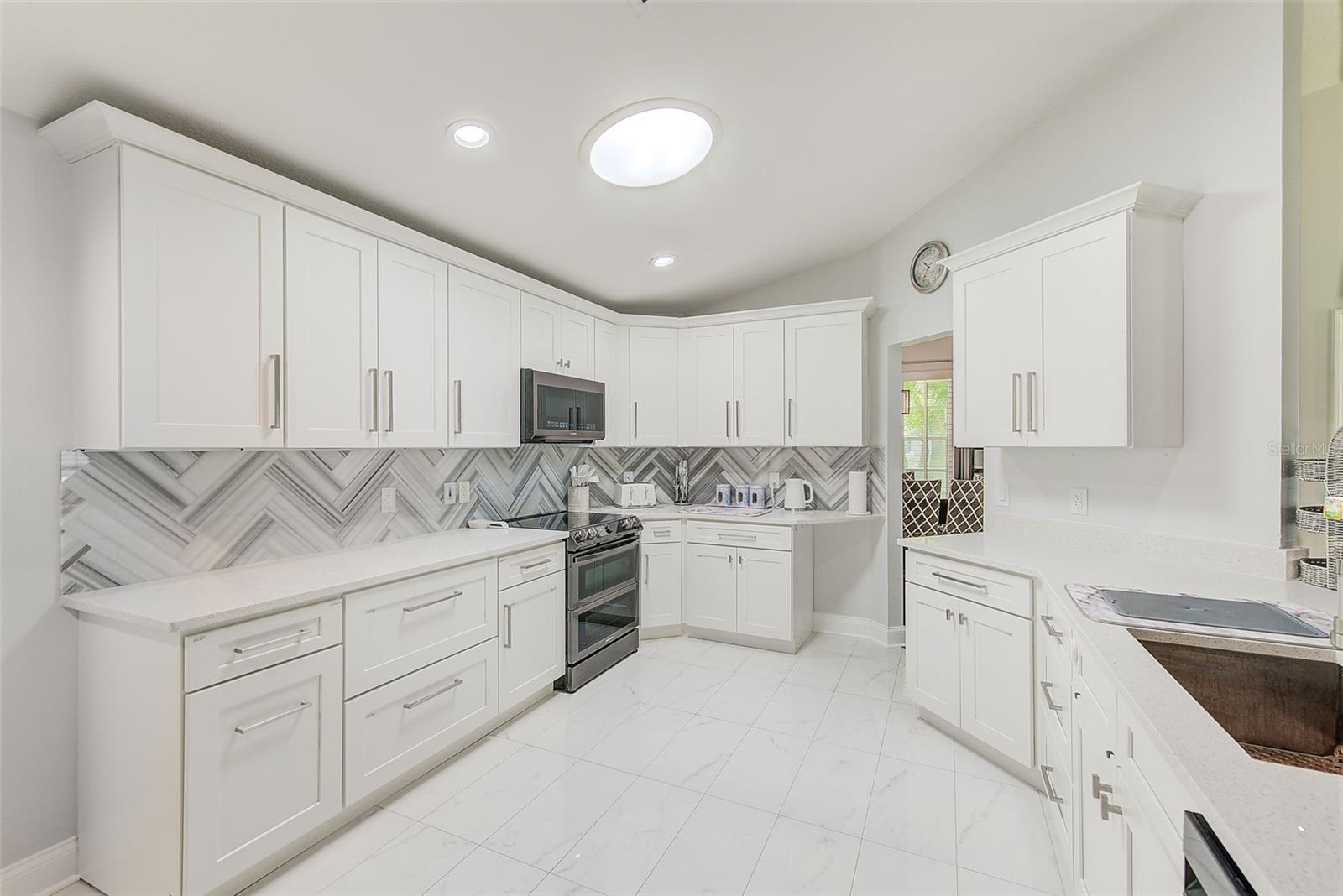 Image 13 of 52 For 8524 Beth Court