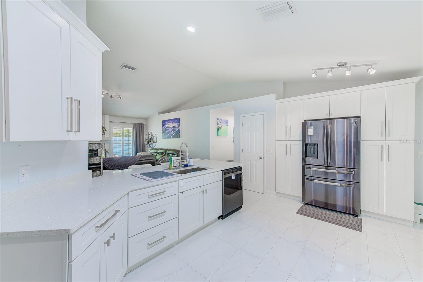 Image 15 of 52 For 8524 Beth Court